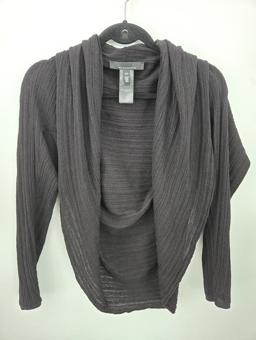 WHBM Crinkle Yarn Cocoon Cardigan in black. Size xsmall/small. New